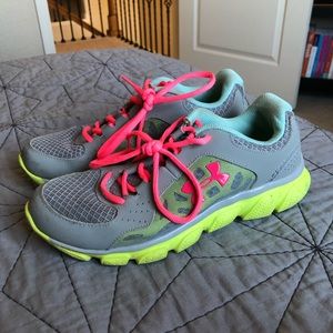 Women’s Under Armour Sneakers 7.5